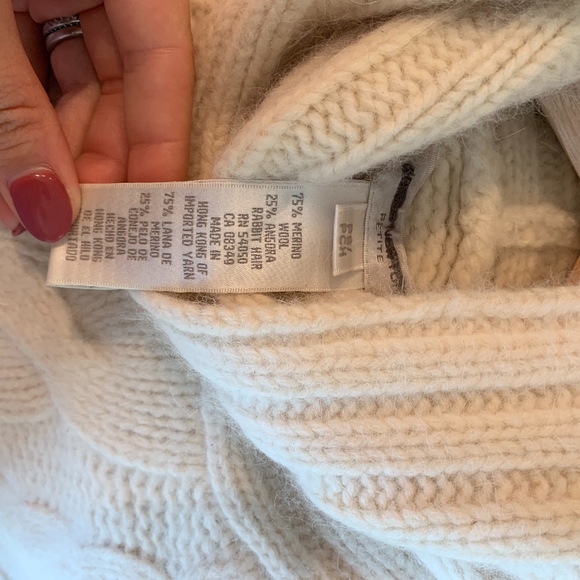 Angora/Wool sweater - Picture 5 of 5